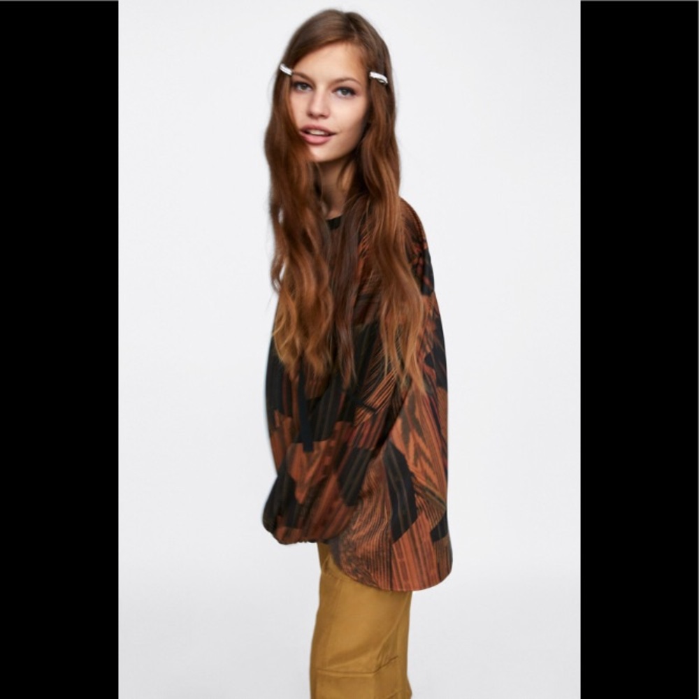 Zara Abstract Top - Picture 2 of 6